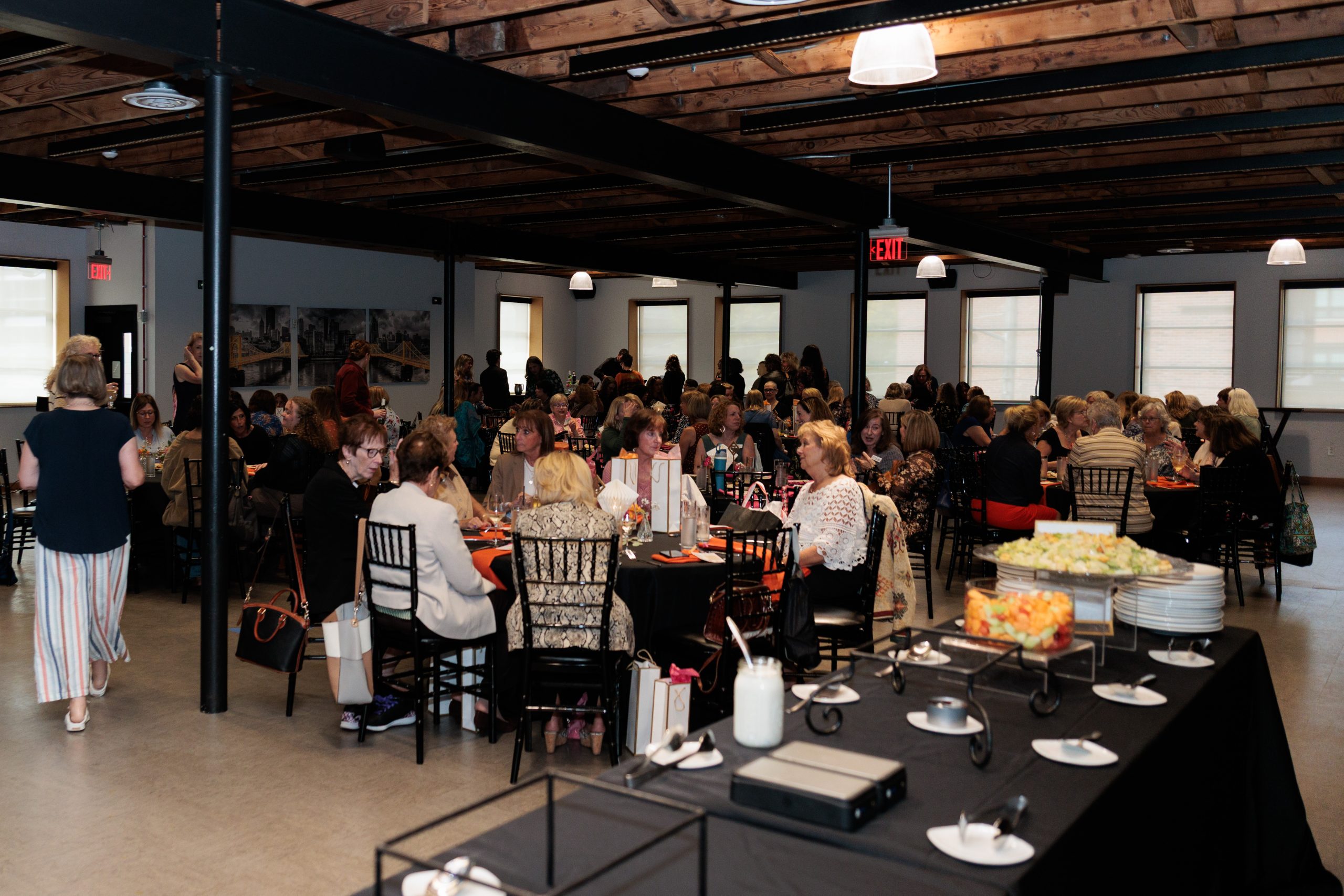 Guests at the Treasure House Fashions Purse Bash